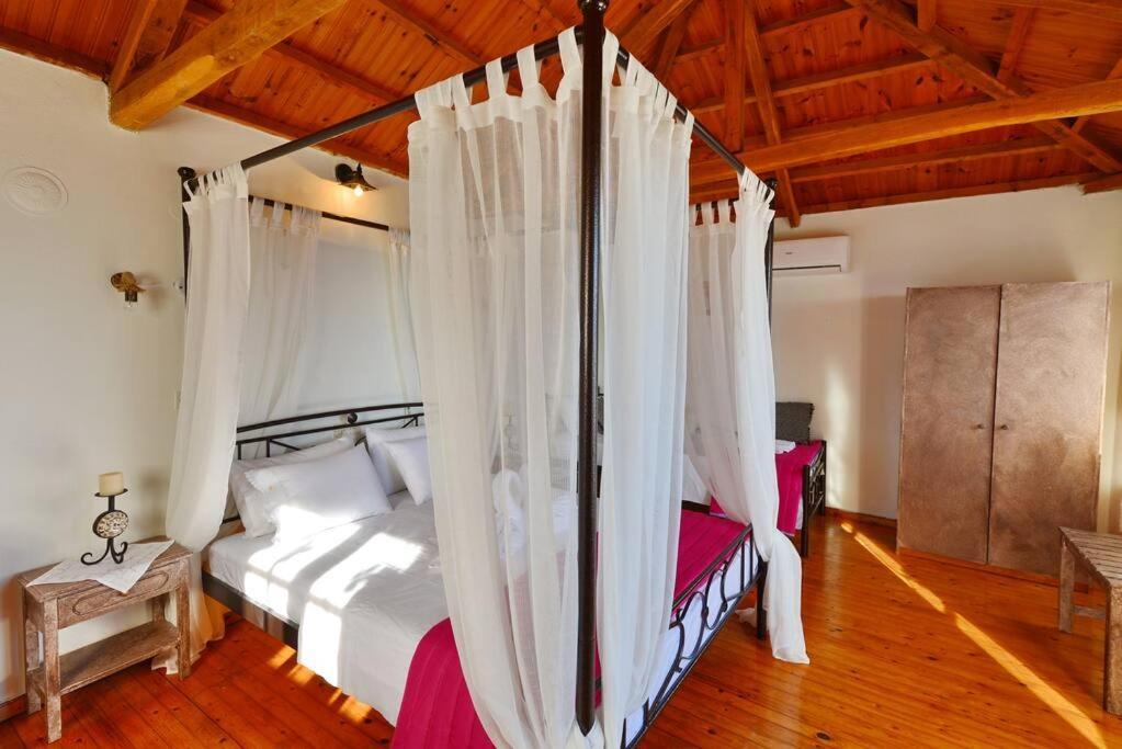 Iordanis House- Traditional House In Old Alonnisos Buitenkant foto