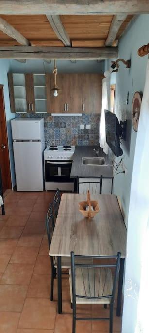 Iordanis House- Traditional House In Old Alonnisos Buitenkant foto